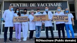 Medicii români fac îi roagă pe oameni să se vaccineze. Sute de persoane mor zilnic în România de Covid iar spitalele nu mai fac față numărului mare de cazuri