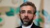 علی باقری می‌گوید دولت همه تخم‌مرغ‌های سیاست خارجی را در سبد مذاکرات هسته‌ای نگذاشته است