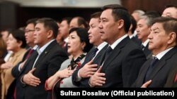 Руководство Кыргызстана на одном из официальных мероприятий.