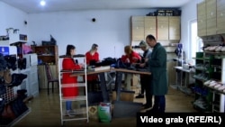 Produktet e "Rigga shoes" Ajshenia dëshiron që t'i shesë edhe jashtë Kosovës.