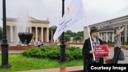 Лев Гяммер на акции в поддержку Ивана Голунова. Фото из архива Либертарианской партии России