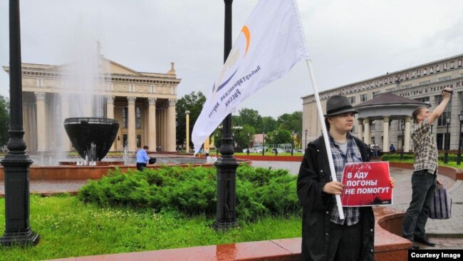 Лев Гяммер на акции в поддержку Ивана Голунова. Фото из архива Либертарианской партии России