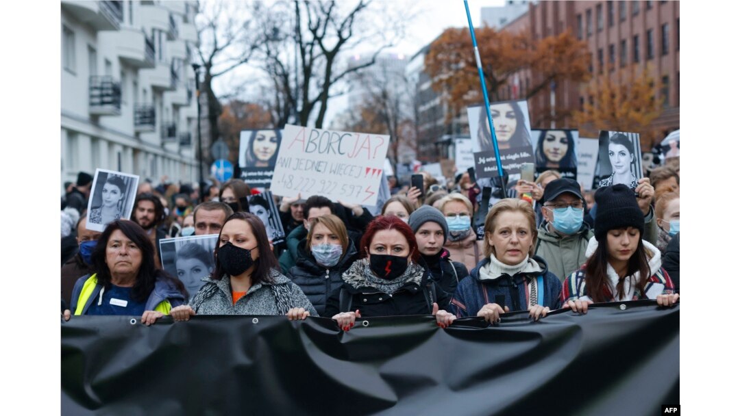 Протест на жени във Варшава на 6 ноември