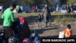 Босниядагы мигранттар лагери. Архивдик сүрөт
