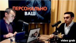 "Эхо Москвы в Уфе" студиясендә Руслан Вәлиев һәм Илнар Гарифуллин