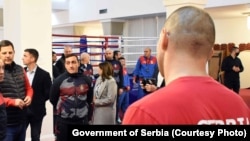 Predsednik nacionalnog bokserskog saveza Nenad Borovčanin (prvi s leva) na sastanku povodom Svetskog prvenstva u boksu za muškarce u Beogradu, 22. oktobra 2021.