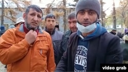 13 октября обманутые мигранты собрались у здания ОВД Воронежа