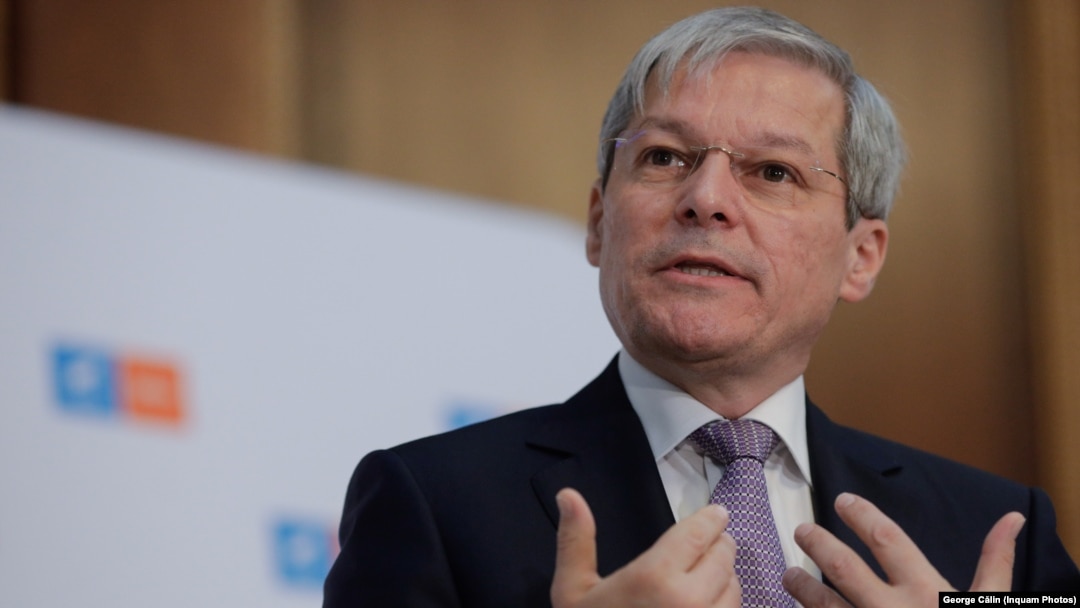 Dacian Cioloș, unul din cei cinci demisionari, a fost șef al USR până acum câteva luni. 