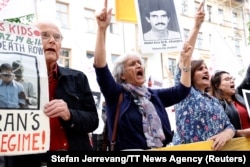 تظاهرات حامیان سازمان مجاهدین خلق ایران در مقابل دادگاه حمید نوری، استکهلم، ۱۹ مرداد ۱۴۰۰