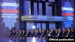 Armenia - Prime Minister Nikol Pashinian and other senior officials attend a Russian-Armenian business forum in Yerevan, September 20, 2021.