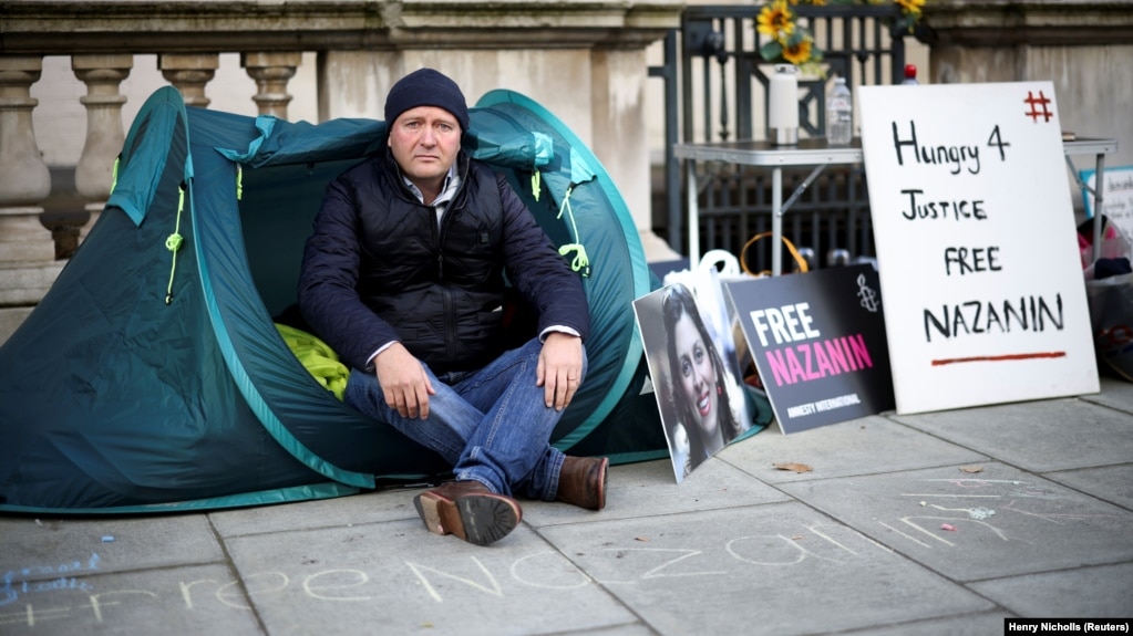 Richard Ratcliffe on a hunger strike outside the Foreign Office in London