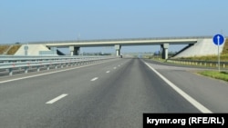 Мостовая развязка на трассе «Таврида». Крым, октябрь 2021 года