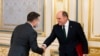 Среща между президента на Украйна Володимир Зеленски (вляво) и министърът на отбраната на Обединеното кралство, 16 ноември 2021. Снимката е илюстративна.