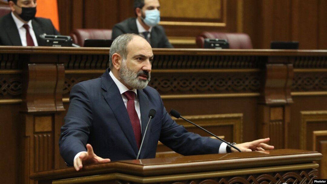 Baş nazir Nikol Paşinyan