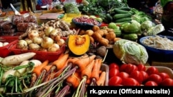 Продукты, вырощенные в Крыму, иллюстрационное фото