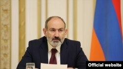 Armenian Prime Minister Nikol Pashinian addresses an emergency meeting of Armenia’s Security Council, Yerevan, November 16, 2021.