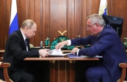 Russian President Vladimir Putin meets with Rogozin at the Kremlin in August 2019.