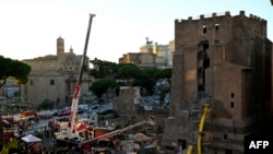 რომის კოლიზეუმის მახლობლად მდებარე XIII საუკუნის კოშკის, Torre dei Conti-ს ნაწილი 3 ნოემბერს ჩამოინგრა