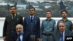 د افغانستان دفاع وزارت سرپرست معصوم ستانکزی او د کورنیو چارو وزیر نور الحق علومي د