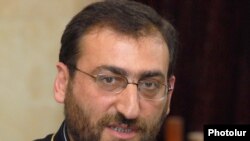 Глава пресс-канцелярии Первопрестольного Святого Эчмиадзина епископ Аршак Хачатрян 