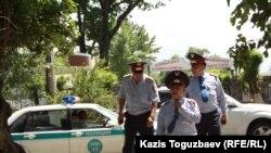 Полицейские в Алматы. Иллюстративное фото.