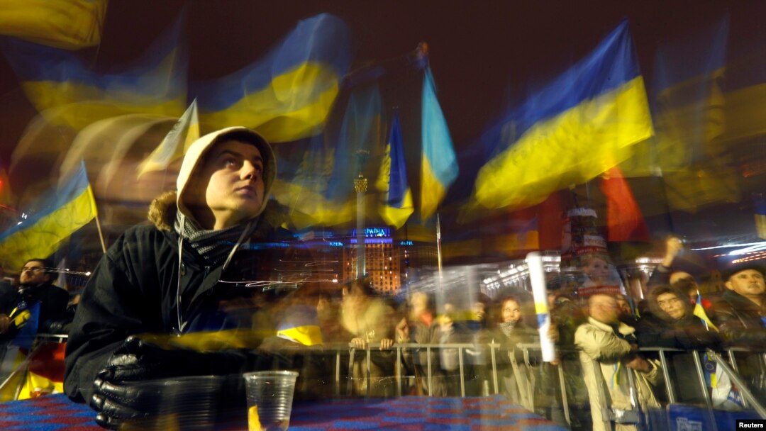 На площади Независимости в Киеве, 12 декабря 2013 года