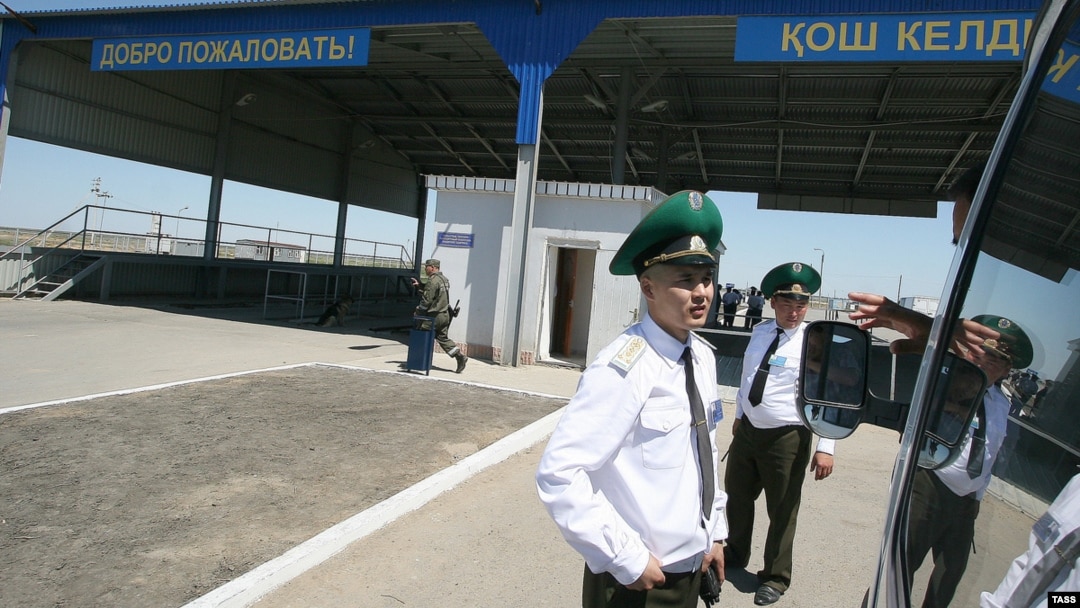 Some Russians who have decided to leave their country have been heading to Kazakhstan and other former Soviet republics. (file photo)