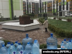 Раздача вады ў Новай Баравой. Восень 2020 году