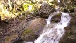 Fevralde Suv Uçqan şelâlesiniñ aqımları (video)