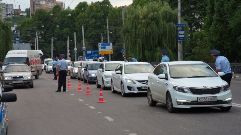 В Симферополе полиция проводит проверку автомобилей (+фото)