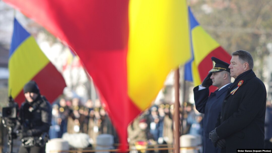 Președintele Klaus Iohannis la parada militară de la Arcul de Triumf din București