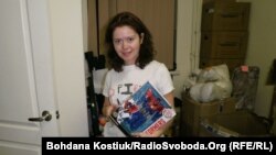 Волонтер Ольга Соколовська збирає подарунки для дітей, чиї батьки загинули в зоні АТО