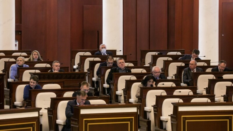 Беларусь спыняе дзеяньне пагадненьняў з Францыяй і Польшчай у сфэры культуры і асьветы