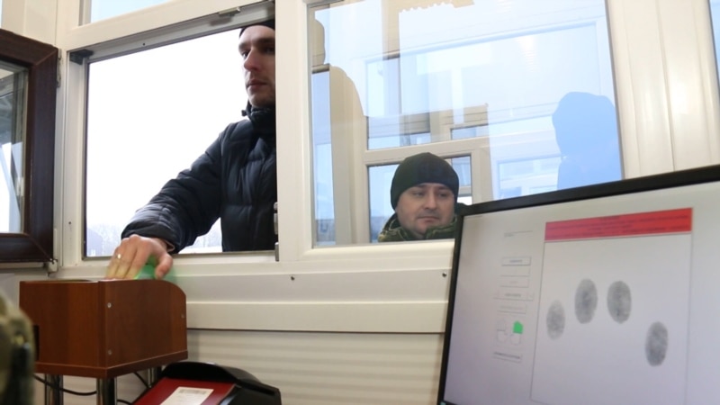 Украіна забараніла ўезд амаль 1500 іншаземцам праз наведаньне Крыму