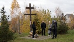 Невялікая грамада ля Крыжа памяці