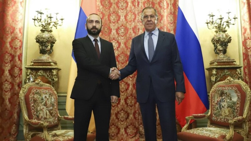 Armenian FM Visits Moscow
