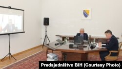 Šefik Džaferović i Željko Komšić na sjednici prošlog saziva Predsjedništva BiH 2. septembra 2022.