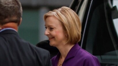 Лиз Тръс спечели надпреварата за лидер на Консервативната партия във