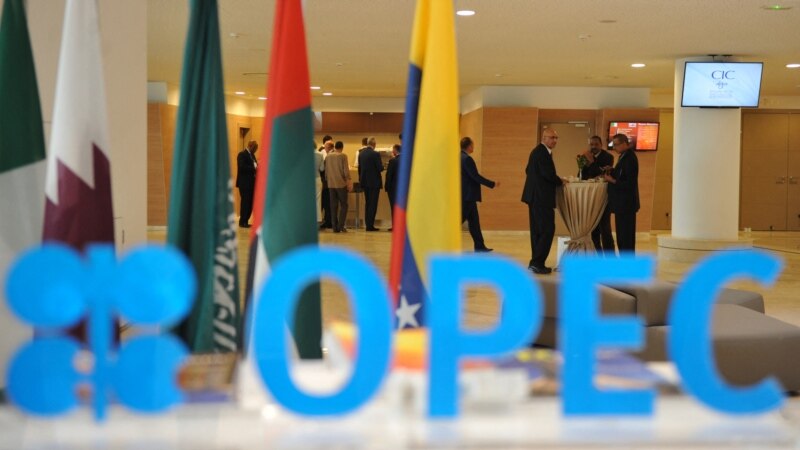 OPEC hasilatı azaldır: Rusiya razı, ABŞ narazıdır