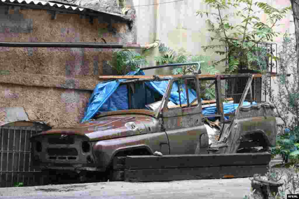 Yağma, yağış, Bakı gözləmir səni... #19