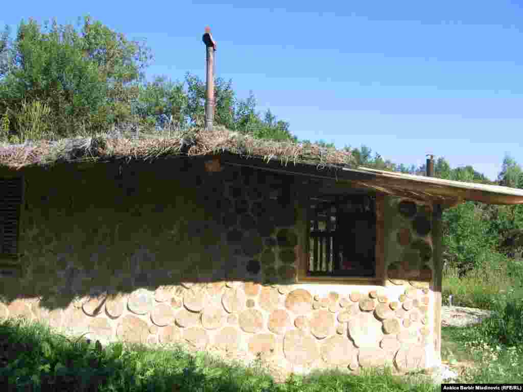 Fotografije: Ankica Barbir Mladinović i arhiv Eko sela Blatu&scaron;a