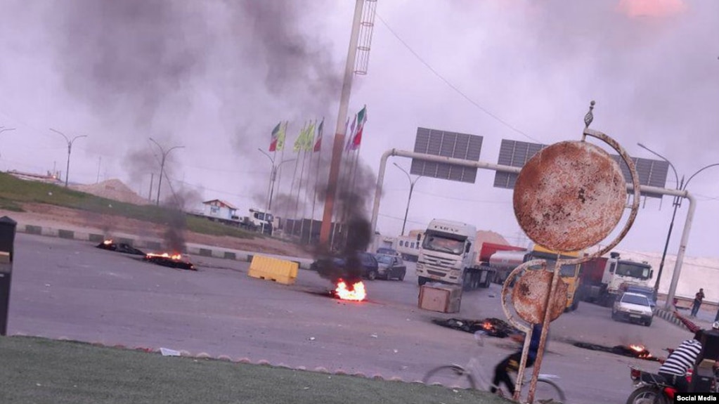 تصویری از اعتراضات در ماهشهر