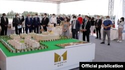 Тошкент ҳокими Ж. Ортиқхўжаев Minerva City лойиҳаси тақдимотида (архив сурати)