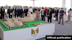 Minerva City лойиҳасининг 2020 йил сентябрида бўлиб ўтган тақдимотида Тошкент ҳокими Ж. Ортиқхўжаев шахсан қатнашган, бу ҳақда ўша пайтда пойтахт ҳокимлиги матбуот хизмати маълумот ва суратларни тарқатган эди