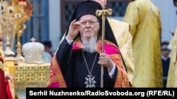 Вселенський патріарх нагадує, що Воскресіння Христове – це «добра звістка свободи, дар свободи та гарантія спільної свободи у вічному житті Царства Отця, Сина і Святого Духа»