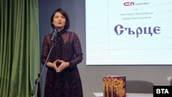 Писателката Виктория Бешлийска представи в Бургас най-новия си роман „Сърце"