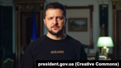 Зеленський заначив, що Україна докладатиме сили, щоб на родючих ґрунтах зростала пшениця, а не вирви від вибухів