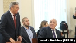  Бойко Борисов и Мустафа Карадайъ на проведената от Корнелия Нинова лидерска среща за диалог за вероятно държавно управление с мандат на Българска социалистическа партия, 20 януари 2022 година 