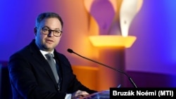 Orbán Balázs, az MCC kuratóriumi elnöke, a miniszterelnök politikai igazgatója beszédet mond a Mathias Corvinus Collegium (MCC) második nemzetközi médiakonferenciáján 2023. január 25-én