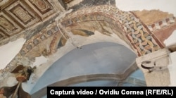 Faptul că grinda-meșter, datată la 1330, se îmbină la extremitate cu picturile murale, în zona „arcului de triumf” al bisericii, a permis și datarea acestora, în prima jumătate a secolului al XIV-lea. În urmă cu aproape 700 de ani.
